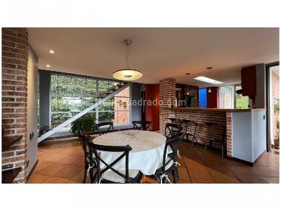 Casa de 4 alcobas en venta en Loma Del Escobero, Envigado, 293 m² · foto 7 de 20