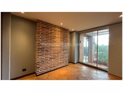 Casa de 4 alcobas en venta en Loma Del Escobero, Envigado, 293 m² · foto 12 de 20