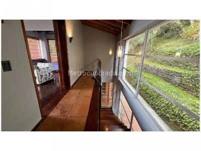 Casa de 4 alcobas en venta en Loma Del Escobero, Envigado, 293 m² · foto 18 de 20