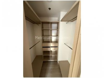 Apartamento de 3 alcobas en venta en Altos Del Poblado, Medellín, 90 m² · foto 11 de 12