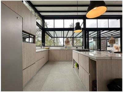 Casa de 3 alcobas en venta en Alto De Las Palmas, Envigado, 260 m² · foto 4 de 18