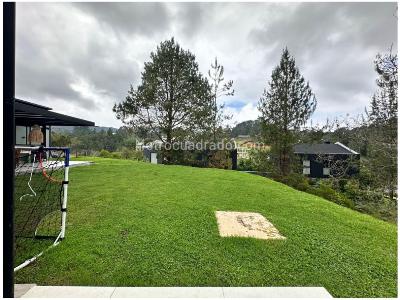 Casa de 3 alcobas en venta en Alto De Las Palmas, Envigado, 260 m² · foto 8 de 18