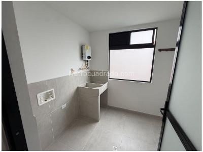 Apartamento de 3 alcobas en venta en La Castellana, Medellín, 116 m² · foto 4 de 20