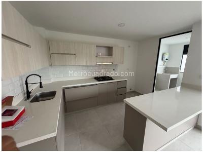 Apartamento de 3 alcobas en venta en La Castellana, Medellín, 116 m² · foto 5 de 20
