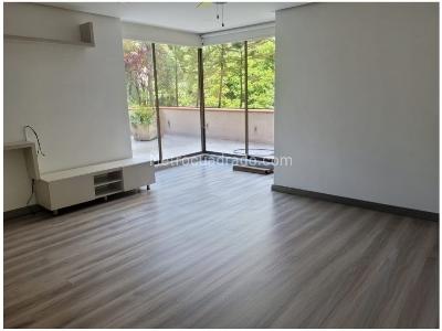 Apartamento de 3 alcobas en venta en Lalinde, Medellín, 270 m² · foto 12 de 14