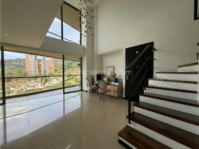 Apartamento de 2 alcobas en venta en El Poblado, Medellín, 189 m² · foto 2 de 16