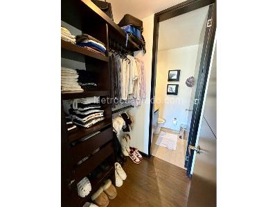 Apartamento de 2 alcobas en venta en El Poblado, Medellín, 189 m² · foto 10 de 16