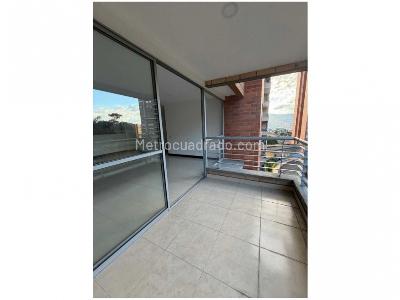 Apartamento de 3 alcobas en venta en La Inmaculada, Envigado, 107 m² · foto 2 de 12