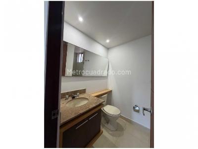 Apartamento de 3 alcobas en venta en La Inmaculada, Envigado, 107 m² · foto 12 de 12