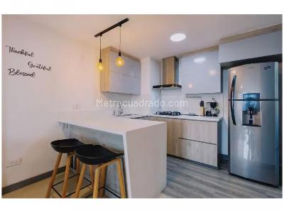 Apartamento de 2 alcobas en venta en La Aguacatala / Parte Baja, Medellín, 80 m² · foto 14 de 20