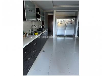 Casa de 5 alcobas en venta en Alto De Las Palmas, Envigado, 488 m² · foto 7 de 20