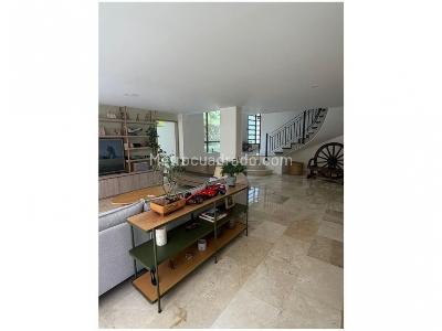 Casa de 5 alcobas en venta en La Sebastiana, Envigado, 408 m² · foto 2 de 17