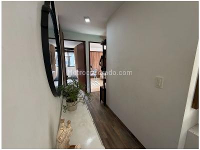Apartamento de 3 alcobas en venta en La Abadia, Envigado, 79 m² · foto 5 de 9