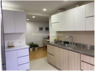 Apartamento de 3 alcobas en venta en Loma De San Julian, Medellín, 86 m² · foto 2 de 13