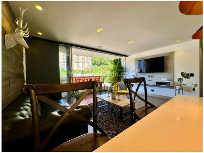 Apartamento de 2 alcobas en venta en Loma Del Indio, Medellín, 68 m² · foto 2 de 14