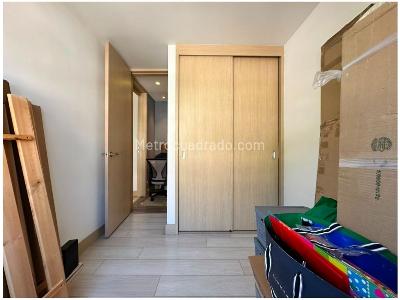 Apartamento de 2 alcobas en venta en Loma Del Indio, Medellín, 68 m² · foto 12 de 14