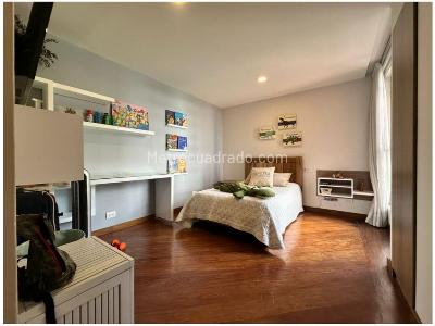 Apartamento de 4 alcobas en venta en Lalinde, Medellín, 215 m² · foto 12 de 15