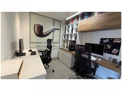 Apartamento de 3 alcobas en venta en Castropol, Medellín, 154 m² · foto 8 de 15