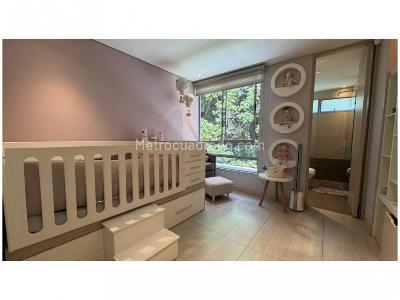 Apartamento de 3 alcobas en venta en Castropol, Medellín, 154 m² · foto 10 de 15