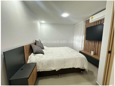 Apartamento de 3 alcobas en venta en Loma Del Indio, Medellín, 88 m² · foto 13 de 18