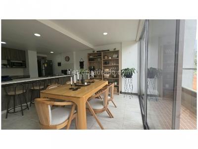 Apartamento de 4 alcobas en venta en Camino Verde, Envigado, 150 m² · foto 3 de 20