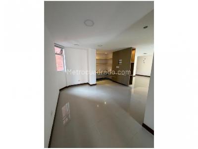 Apartamento de 3 alcobas en venta en Loma Del Esmeraldal, Envigado, 135 m² · foto 2 de 17