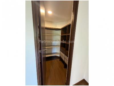 Apartamento de 3 alcobas en venta en Loma Del Esmeraldal, Envigado, 135 m² · foto 8 de 17
