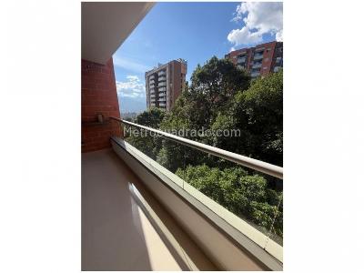 Apartamento de 3 alcobas en venta en Loma Del Esmeraldal, Envigado, 135 m² · foto 9 de 17