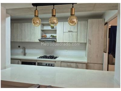 Casa de 3 alcobas en venta en Cumbres, Envigado, 179 m² · foto 2 de 20