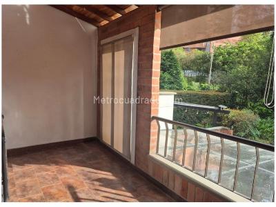 Casa de 3 alcobas en venta en Cumbres, Envigado, 179 m² · foto 12 de 20
