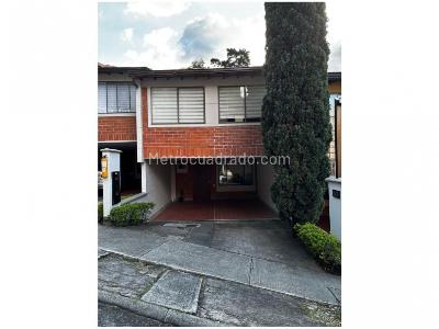Casa de 3 alcobas en venta en Cumbres, Envigado, 179 m² · foto 20 de 20