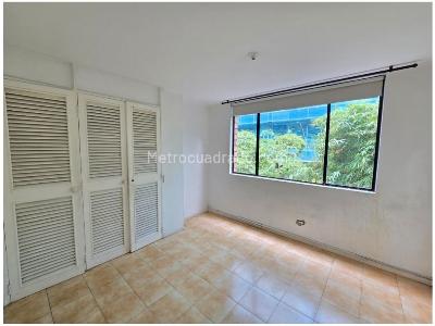Apartamento de 3 alcobas en venta en Milla De Oro, Medellín, 118 m² · foto 2 de 10