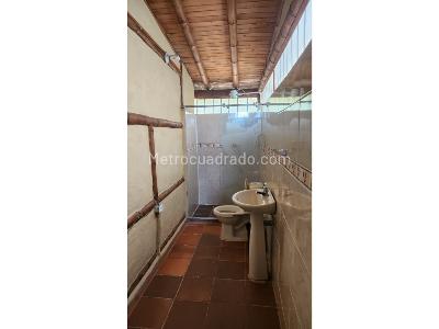 Casa de 5 alcobas en venta en Santa Elena, Medellín · foto 9 de 20
