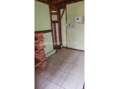 Casa de 5 alcobas en venta en Santa Elena, Medellín · foto 12 de 20