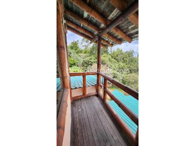 Casa de 5 alcobas en venta en Santa Elena, Medellín · foto 19 de 20