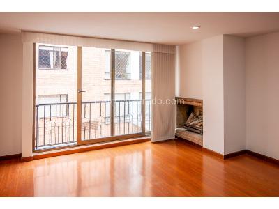 Apartamento de 3 alcobas en venta en Chico Navarra, Bogotá, 103 m² · foto 3 de 20