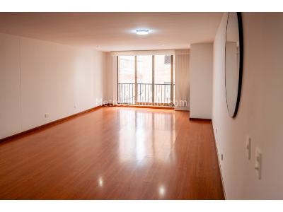 Apartamento de 3 alcobas en venta en Chico Navarra, Bogotá, 103 m² · foto 6 de 20