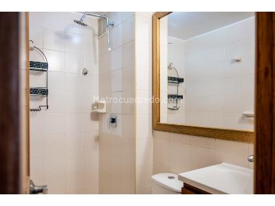Apartamento de 3 alcobas en venta en Chico Navarra, Bogotá, 103 m² · foto 8 de 20