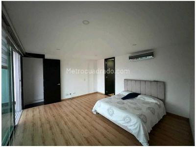 Apartamento de 2 alcobas en venta en Laureles, Medellín, 128 m² · foto 8 de 15
