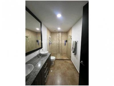 Apartamento de 2 alcobas en venta en Laureles, Medellín, 128 m² · foto 12 de 15