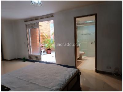 Apartamento de 3 alcobas en venta en Santa Teresita, Medellín, 140 m² · foto 2 de 11