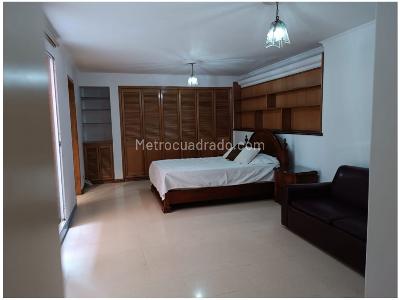 Apartamento de 3 alcobas en venta en Santa Teresita, Medellín, 140 m² · foto 3 de 11