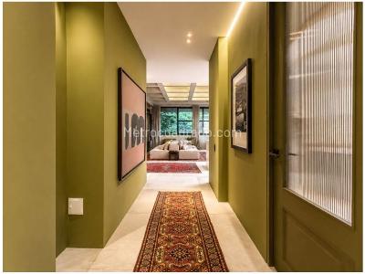 Apartamento de 2 alcobas en venta en El Tesoro, Medellín, 263 m² · foto 18 de 19