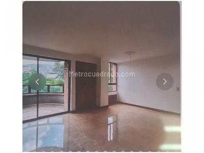 Apartamento de 2 alcobas en venta en El Poblado, Medellín, 160 m² · foto 1 de 14