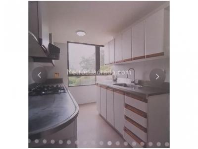Apartamento de 2 alcobas en venta en El Poblado, Medellín, 160 m² · foto 7 de 14