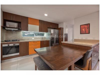 Apartamento de 2 alcobas en venta en El Poblado, Medellín, 80 m² · foto 11 de 20