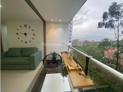 Apartamento de 3 alcobas en venta en Loma Del Esmeraldal, Envigado, 89 m² · foto 3 de 12
