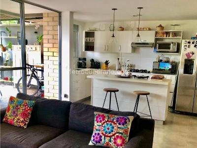Apartamento de 2 alcobas en venta en Loma Del Esmeraldal, Envigado, 93 m² · foto 4 de 13