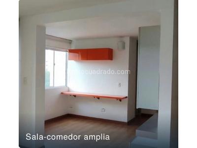 Apartamento de 2 alcobas en venta en Loma De Los Bernal, Medellín, 84 m² · foto 5 de 19