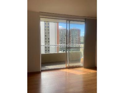 Apartamento de 2 alcobas en venta en Loma De Los Bernal, Medellín, 84 m² · foto 11 de 19